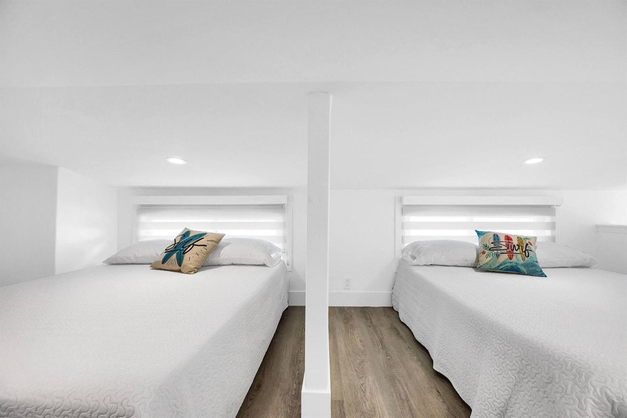 Tiny Home On Waterfront, Bay Views, Deck, Pool Jewfish Rom bilde